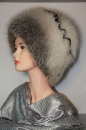 женская шапка из лисы, головные уборы