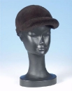 женская модель кепки из норки, головные уборы из меха