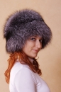 женский головной убор (шапка) из меха серебристо чёрной лисы с тоноровкой