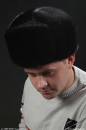 шапка ушанка из норки классической модели чёрного цвета вид сбоку, головные уборы из меха