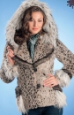 женская куртка из искусственного меха модель на пуговицах с капюшоном