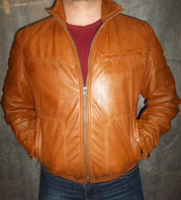 Куртки мужские 56 58. Рыжая кожаная куртка мужская. Оранжевая кожаная куртка мужская. Кожанка оранжевая мужская.